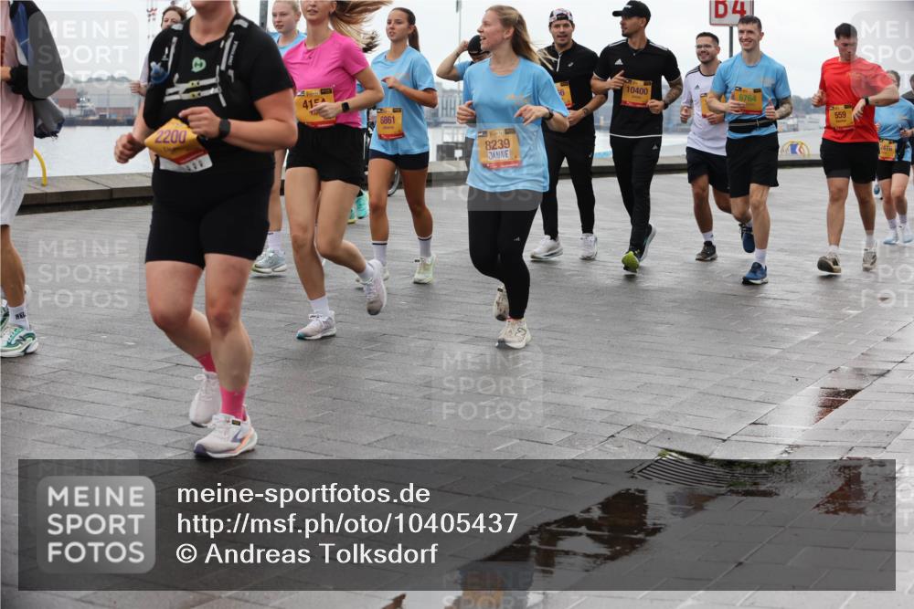 13.09.2026 - Kiel Lauf Andreas Tolksdorf http://msf.ph/oto/10405437 13.09.2026 11:06:53 Kiellinie 3, 2200, 4, 38, 415, 6861, 8239, 10400, 54, 46764, 559, 2476 meine-sportfotos.de