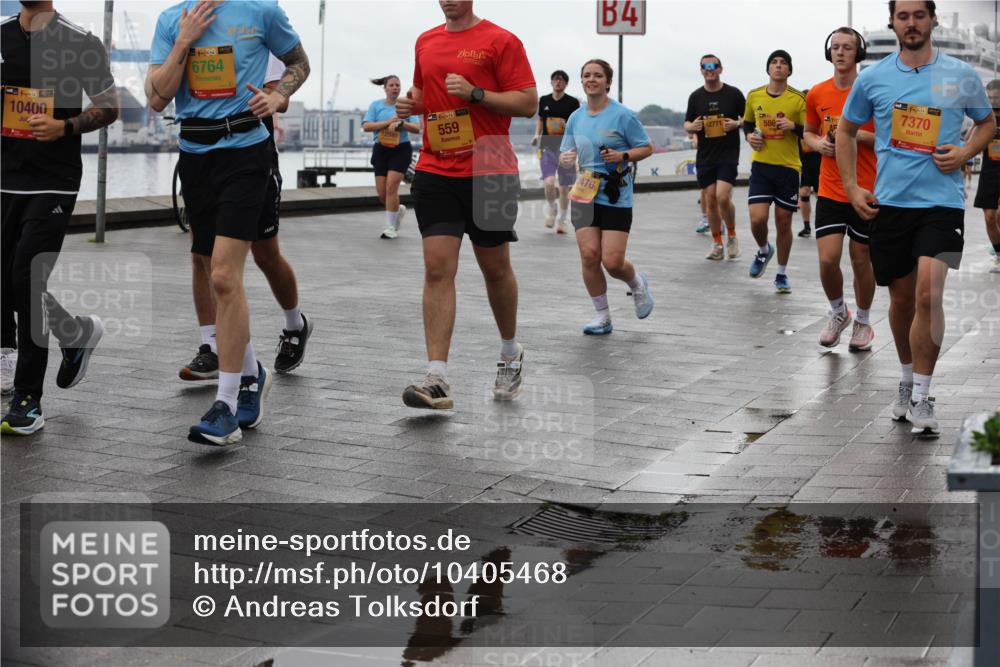 13.09.2026 - Kiel Lauf Andreas Tolksdorf http://msf.ph/oto/10405468 13.09.2026 11:06:55 Kiellinie 10400, 1, 39, 6764, 12540, 559, 476, 4, 12771, 586, 199, 7370 meine-sportfotos.de