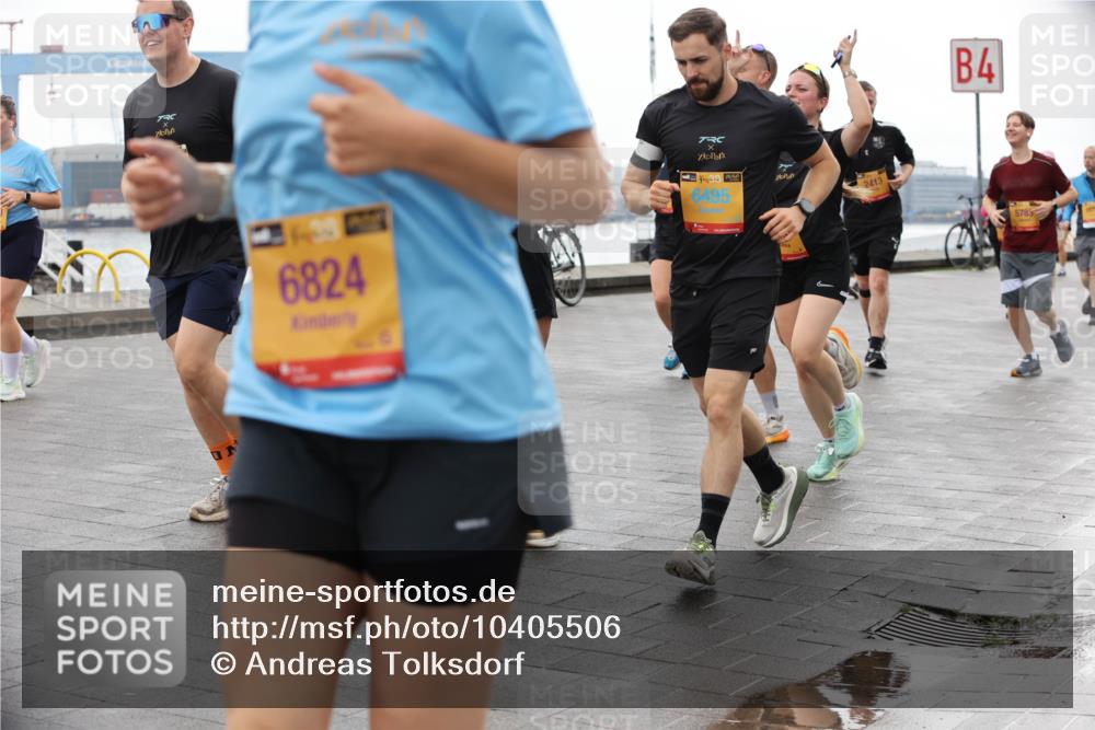 13.09.2026 - Kiel Lauf Andreas Tolksdorf http://msf.ph/oto/10405506 13.09.2026 11:06:59 Kiellinie 6824, 48, 6495, 2413, 4, 5783 meine-sportfotos.de