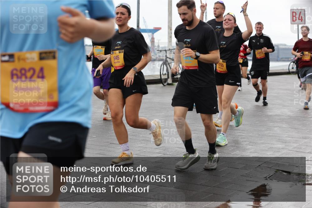 13.09.2026 - Kiel Lauf Andreas Tolksdorf http://msf.ph/oto/10405511 13.09.2026 11:07:00 Kiellinie 6824, 39, 12691, 39, 945, 45, 155, 4, 2413, 5783 meine-sportfotos.de