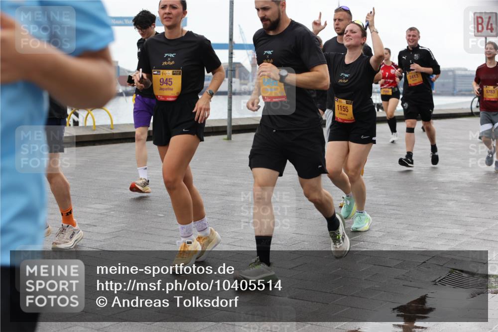 13.09.2026 - Kiel Lauf Andreas Tolksdorf http://msf.ph/oto/10405514 13.09.2026 11:07:00 Kiellinie 38, 945, 39, 1155, 2413, 4, 5783 meine-sportfotos.de