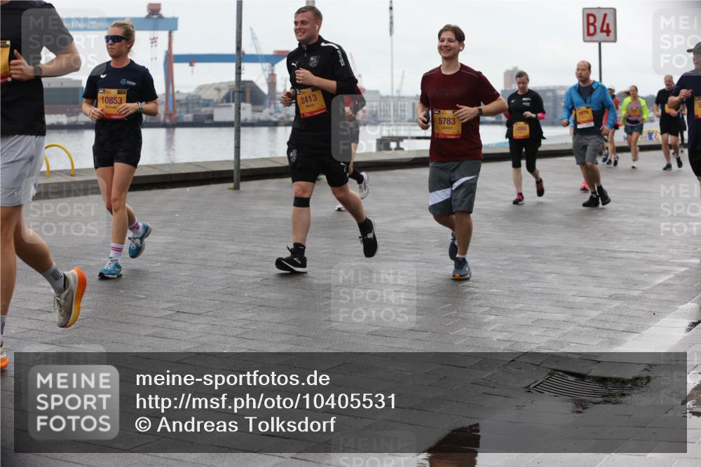 13.09.2026 - Kiel Lauf Andreas Tolksdorf http://msf.ph/oto/10405531 13.09.2026 11:07:01 Kiellinie 39, 10853, 34, 2413, 39, 5783, 4, 5674 meine-sportfotos.de