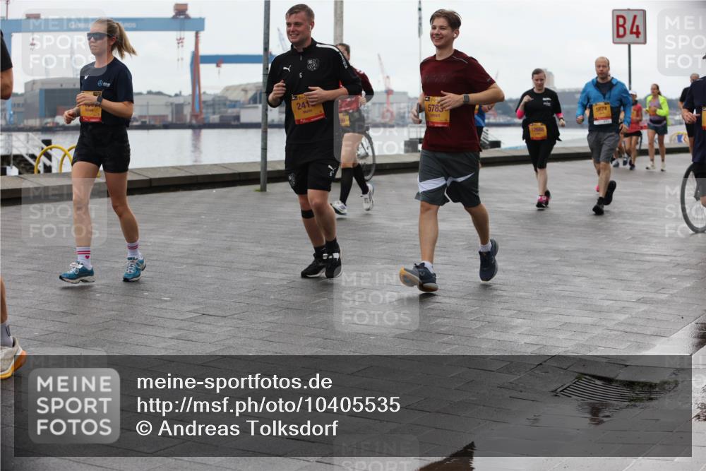 13.09.2026 - Kiel Lauf Andreas Tolksdorf http://msf.ph/oto/10405535 13.09.2026 11:07:01 Kiellinie 31, 241, 5783, 5674, 88, 4 meine-sportfotos.de