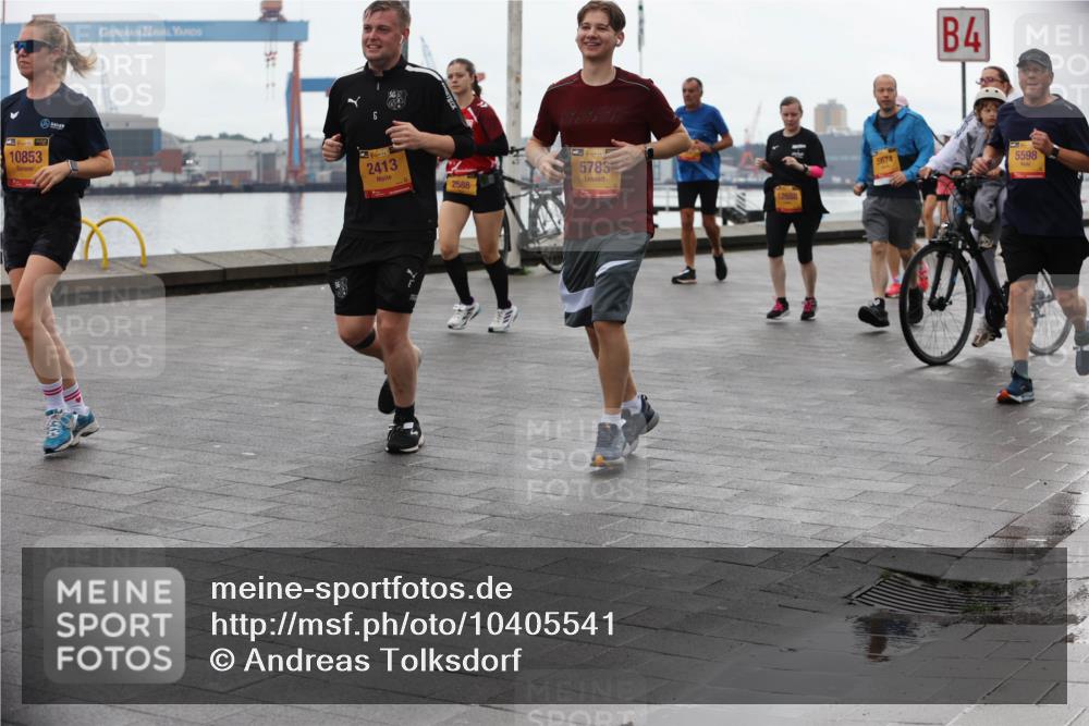 13.09.2026 - Kiel Lauf Andreas Tolksdorf http://msf.ph/oto/10405541 13.09.2026 11:07:02 Kiellinie 4, 39, 10853, 39, 2413, 2588, 38, 5783, 12688, 5674, 4, 5598 meine-sportfotos.de