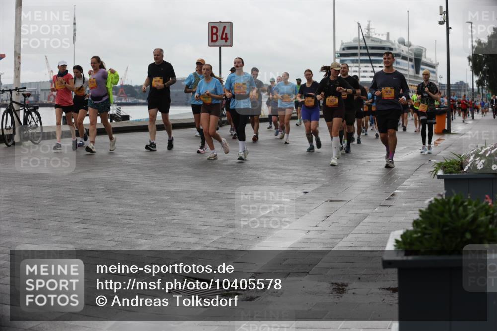 13.09.2026 - Kiel Lauf Andreas Tolksdorf http://msf.ph/oto/10405578 13.09.2026 11:07:06 Kiellinie 4, 6481, 6826, 12295, 7836 meine-sportfotos.de