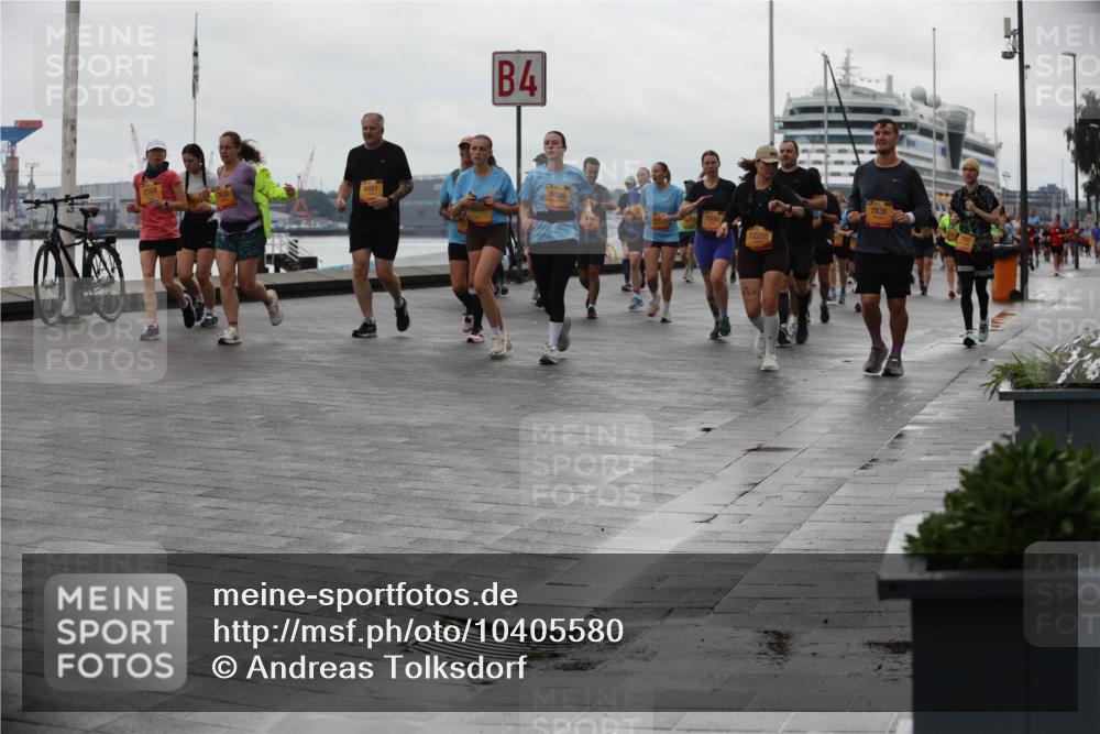 13.09.2026 - Kiel Lauf Andreas Tolksdorf http://msf.ph/oto/10405580 13.09.2026 11:07:06 Kiellinie 2164, 6481, 4, 6826, 12295, 7836 meine-sportfotos.de