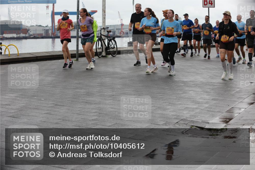 13.09.2026 - Kiel Lauf Andreas Tolksdorf http://msf.ph/oto/10405612 13.09.2026 11:07:07 Kiellinie 2164, 7630, 6481, 4, 6826, 12295 meine-sportfotos.de