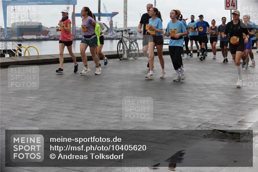 13.09.2026 - Kiel Lauf Andreas Tolksdorf http://msf.ph/oto/10405620 13.09.2026 11:07:08 Kiellinie 38, 7630, 49, 6826, 1840, 4, 12295 meine-sportfotos.de