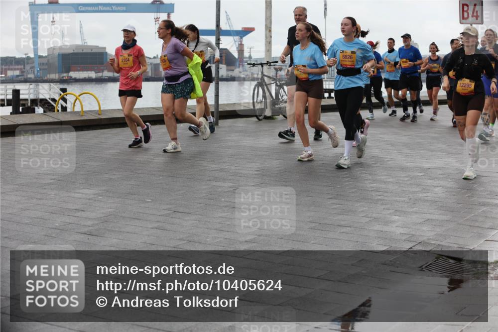 13.09.2026 - Kiel Lauf Andreas Tolksdorf http://msf.ph/oto/10405624 13.09.2026 11:07:08 Kiellinie 2164, 6826, 4, 12295 meine-sportfotos.de