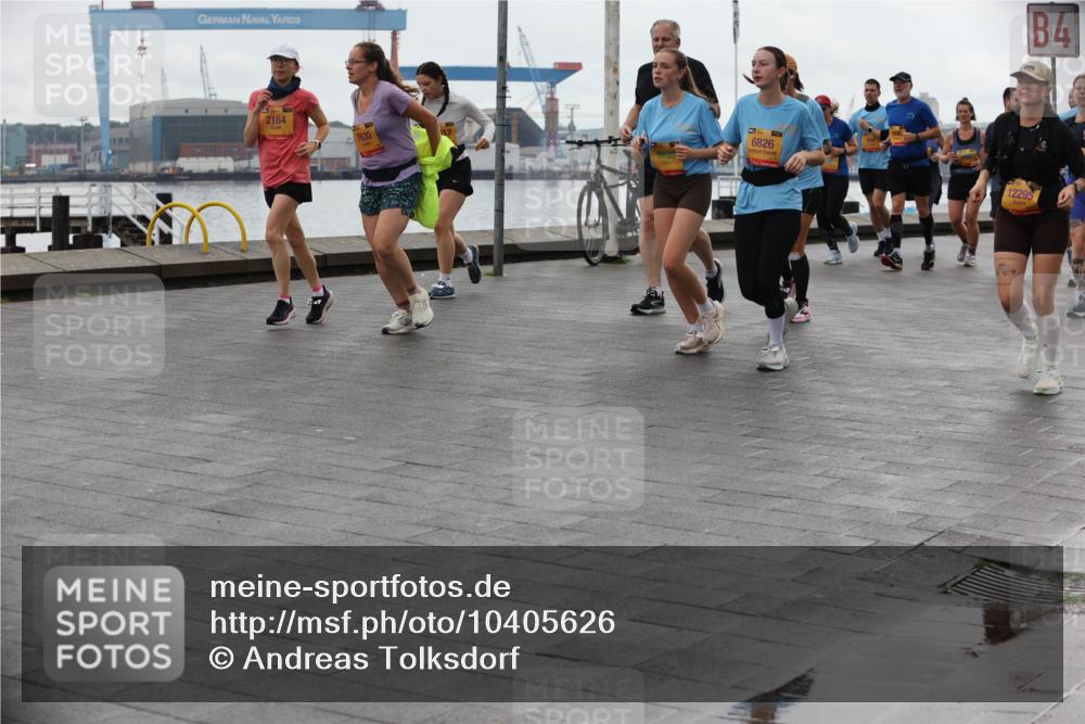 13.09.2026 - Kiel Lauf Andreas Tolksdorf http://msf.ph/oto/10405626 13.09.2026 11:07:08 Kiellinie 2164, 7630, 6826, 12295, 4 meine-sportfotos.de