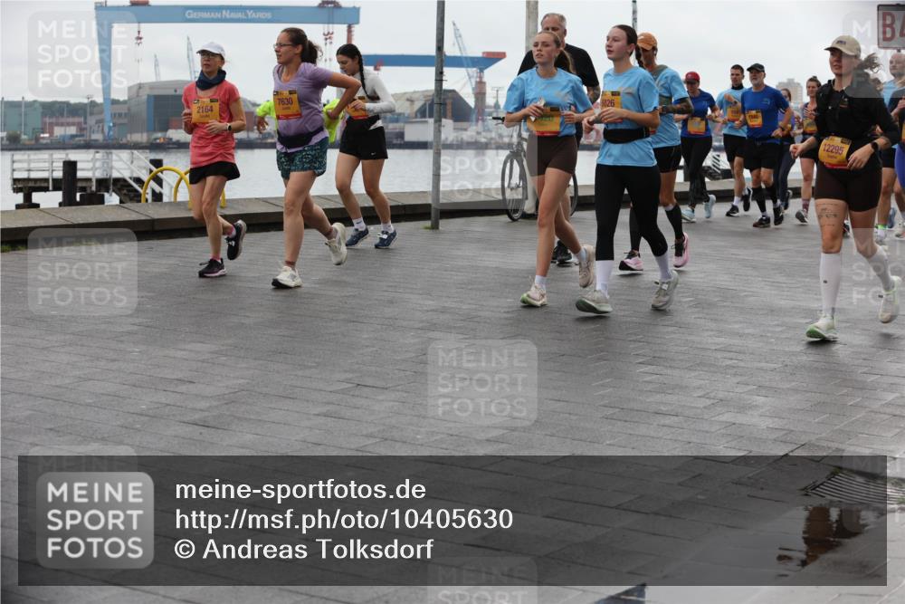 13.09.2026 - Kiel Lauf Andreas Tolksdorf http://msf.ph/oto/10405630 13.09.2026 11:07:08 Kiellinie 2164, 39, 7630, 3, 6826, 1840, 12295 meine-sportfotos.de