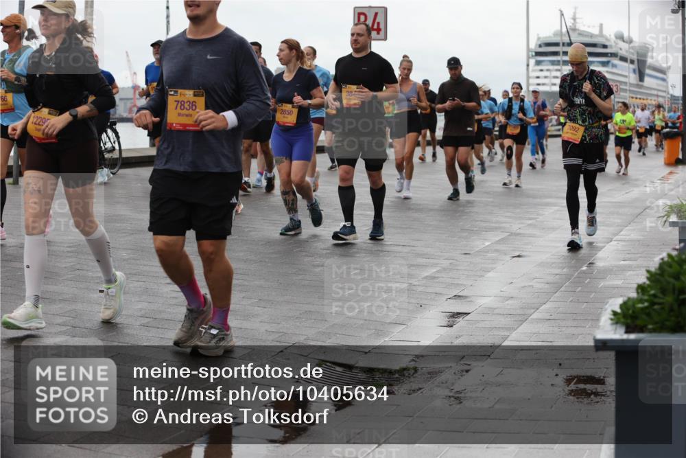 13.09.2026 - Kiel Lauf Andreas Tolksdorf http://msf.ph/oto/10405634 13.09.2026 11:07:10 Kiellinie 66, 1229, 39, 7836, 2850, 34, 38, 7092 meine-sportfotos.de
