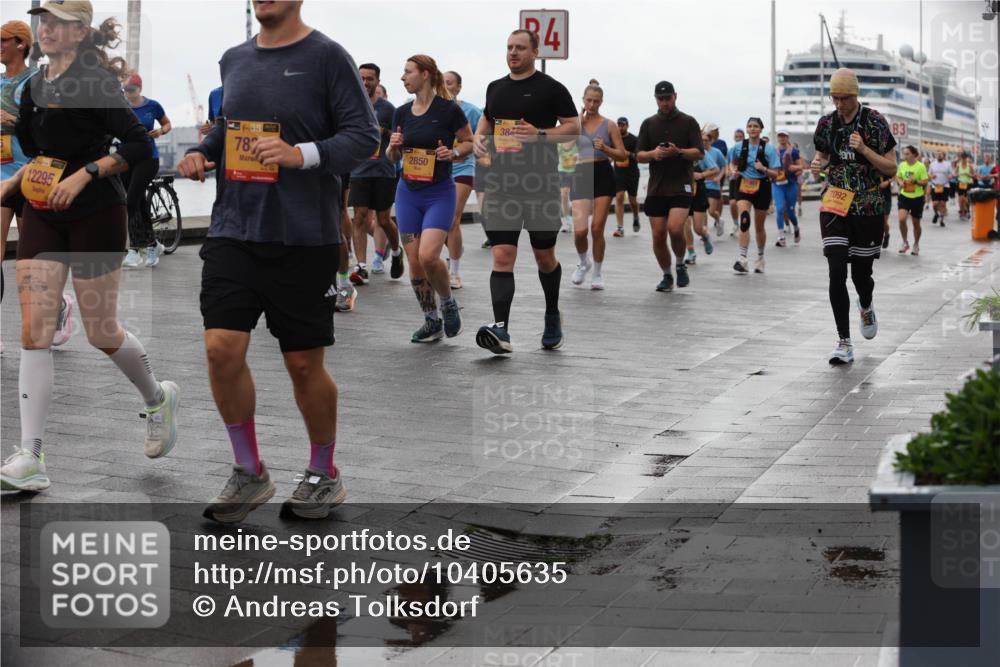 13.09.2026 - Kiel Lauf Andreas Tolksdorf http://msf.ph/oto/10405635 13.09.2026 11:07:10 Kiellinie 12295, 1, 38, 78, 2850, 38, 34, 7092, 3 meine-sportfotos.de