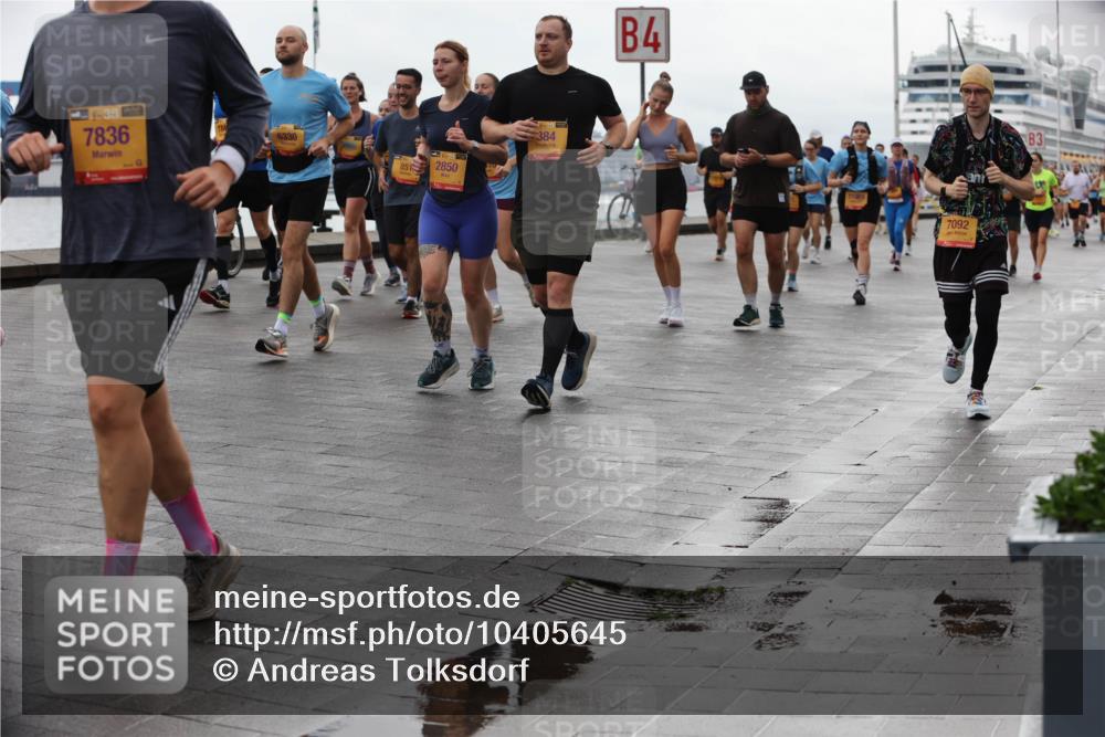 13.09.2026 - Kiel Lauf Andreas Tolksdorf http://msf.ph/oto/10405645 13.09.2026 11:07:10 Kiellinie 39, 7836, 384, 6330, 851, 2850, 4, 7092, 3 meine-sportfotos.de