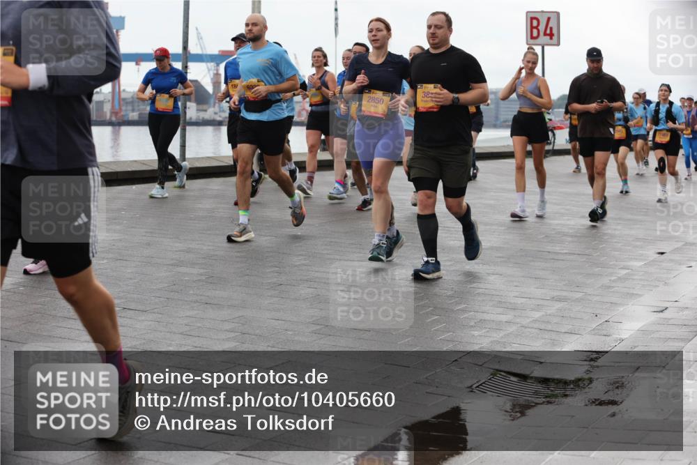 13.09.2026 - Kiel Lauf Andreas Tolksdorf http://msf.ph/oto/10405660 13.09.2026 11:07:11 Kiellinie 14, 39, 2850, 38, 4 meine-sportfotos.de