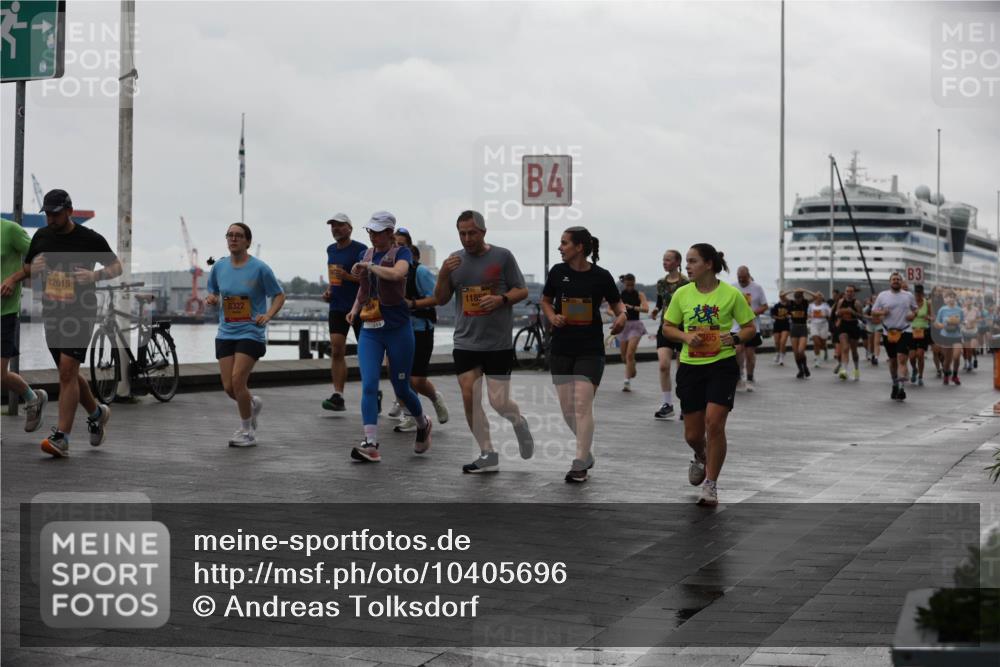 13.09.2026 - Kiel Lauf Andreas Tolksdorf http://msf.ph/oto/10405696 13.09.2026 11:07:17 Kiellinie 12615, 8322, 1189, 4, 365, 3 meine-sportfotos.de