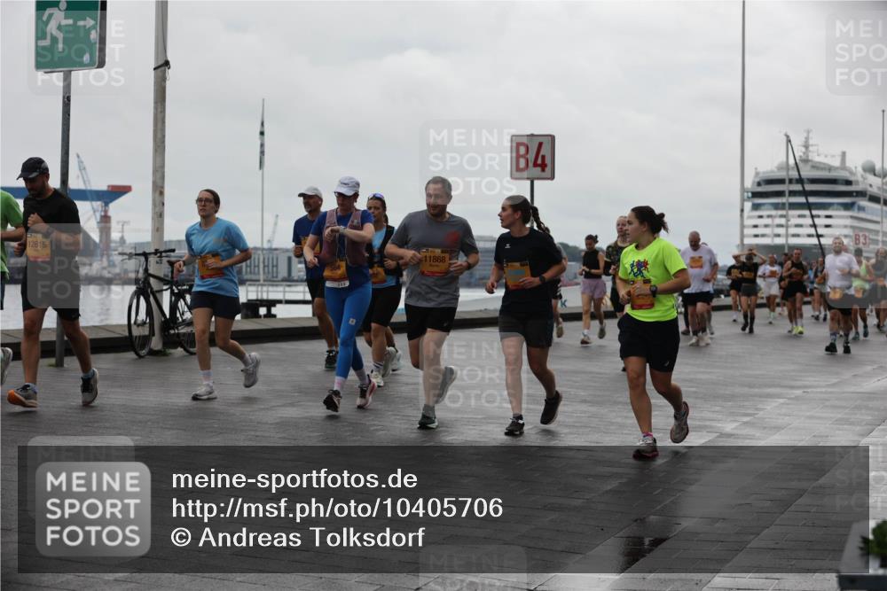 13.09.2026 - Kiel Lauf Andreas Tolksdorf http://msf.ph/oto/10405706 13.09.2026 11:07:18 Kiellinie 12615, 11868, 4, 3 meine-sportfotos.de