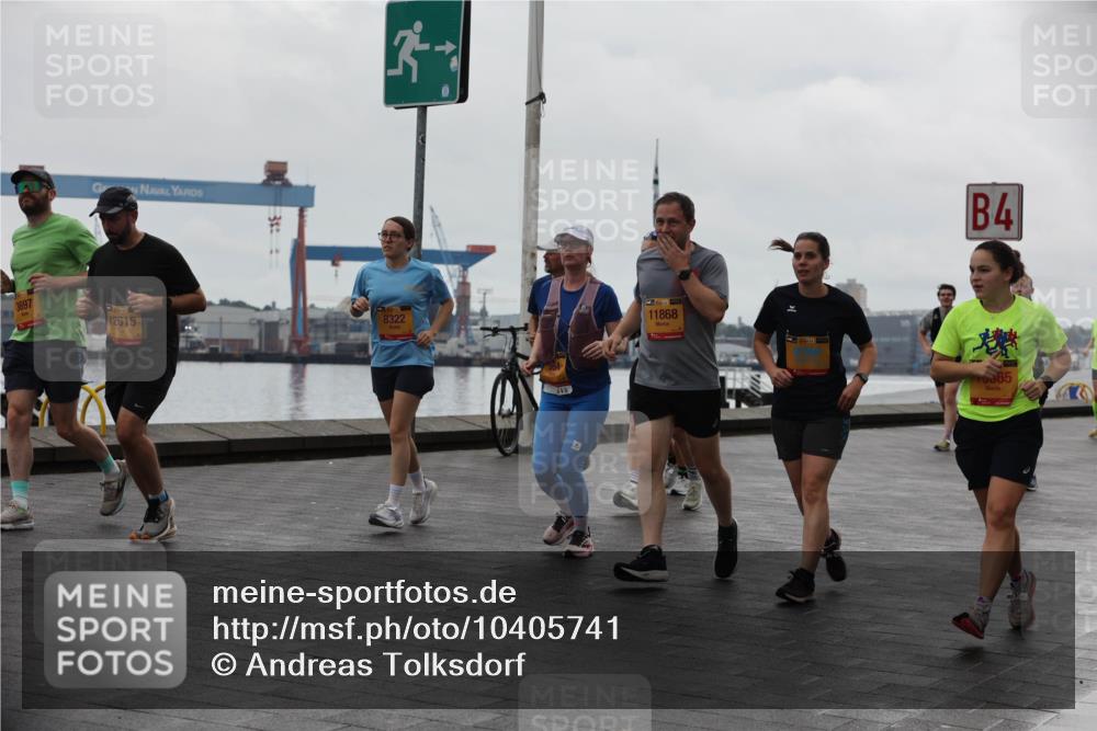 13.09.2026 - Kiel Lauf Andreas Tolksdorf http://msf.ph/oto/10405741 13.09.2026 11:07:19 Kiellinie 3697, 31, 35, 12615, 38, 3, 8322, 11868, 4, 0365 meine-sportfotos.de