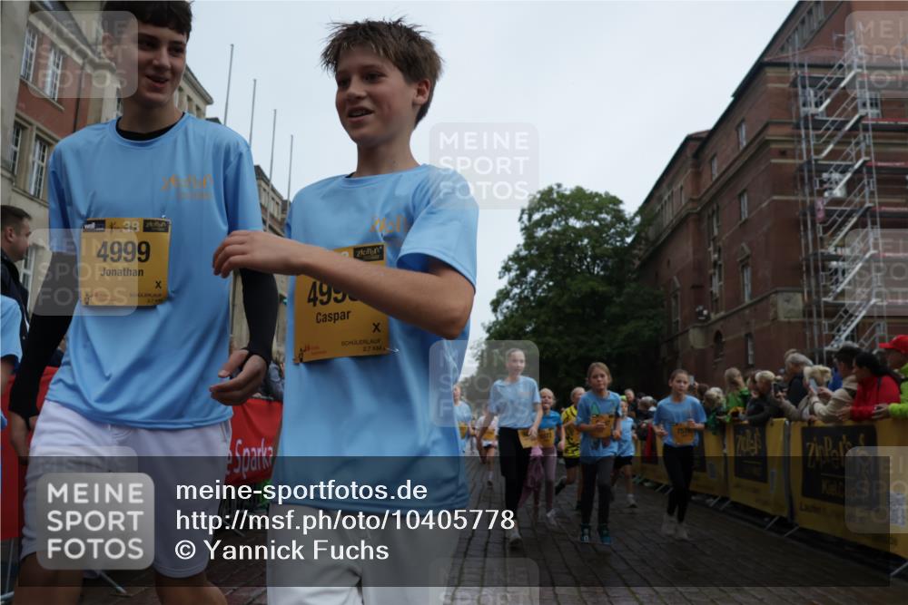 13.09.2026 - Kiel Lauf Yannick Fuchs http://msf.ph/oto/10405778 13.09.2026 08:57:50 Ziel 57, 689, 1520, 1714, 2326, 2964, 3020, 3359, 3375, 3691, 4182, 4185, 4321, 4383, 5093, 5219, 5244, 5666, 5733, 5762, 5765, 5895, 6056, 7058, 7604, 7608, 7609, 8668, 8838, 9870, 9872, 10847, 10889, 11176, 11227, 11339, 11640, 11860, 12157, 160, 406, 689, 700, 1051, 1546, 1714, 1769, 2128, 2129, 2439, 3382, 4382, 4383, 4834, 5006, 5762, 5765, 5984, 6459, 7478, 7547, 7715, 9062, 9324, 9579, 10876, 10892, 11356, 1462, 1791, 2908, 3567, 3891, 4025, 8674, 8675, 8682, 9085, 9582 meine-sportfotos.de