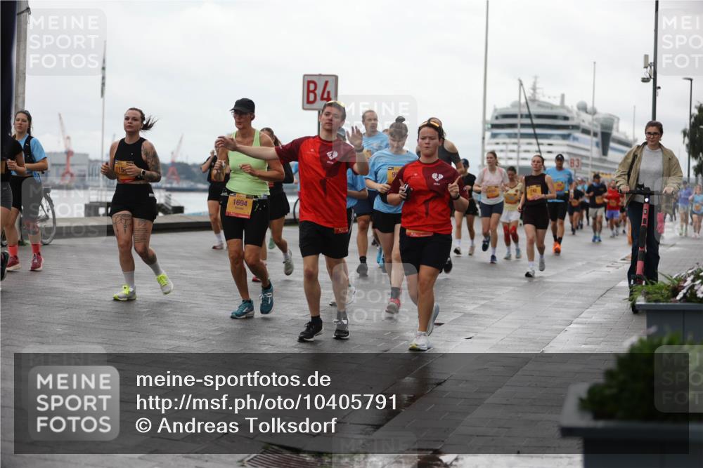 13.09.2026 - Kiel Lauf Andreas Tolksdorf http://msf.ph/oto/10405791 13.09.2026 11:07:29 Kiellinie 1694, 4, 99, 83 meine-sportfotos.de