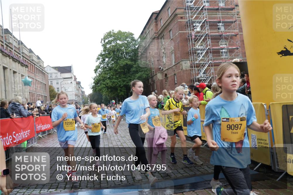 13.09.2026 - Kiel Lauf Yannick Fuchs http://msf.ph/oto/10405795 13.09.2026 08:57:52 Ziel 57, 1520, 2326, 2964, 3020, 3359, 3375, 3691, 4182, 4185, 4321, 5093, 5219, 5666, 5733, 5895, 6056, 7058, 7604, 7609, 8668, 8838, 9085, 9582, 9870, 9872, 10757, 10847, 10889, 11144, 11227, 11339, 11640, 11860, 12157, 160, 406, 689, 700, 1051, 1546, 1714, 1769, 2128, 2129, 2439, 3359, 3382, 4321, 4382, 4383, 4834, 5006, 5219, 5244, 5762, 5765, 5984, 6459, 7478, 7547, 7608, 7715, 9062, 9324, 9579, 10876, 10892, 11356, 1462, 1791, 2908, 3567, 3891, 4025, 8674, 8675, 8682 meine-sportfotos.de