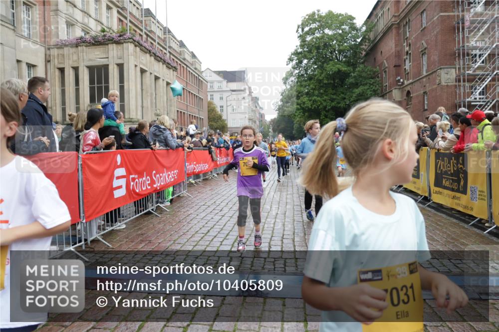 13.09.2026 - Kiel Lauf Yannick Fuchs http://msf.ph/oto/10405809 13.09.2026 08:57:53 Ziel 57, 1520, 2326, 2964, 3020, 3375, 3691, 4025, 4182, 4185, 5093, 5666, 5733, 5895, 6056, 7058, 7604, 7609, 8668, 8674, 8675, 8682, 8838, 9085, 9582, 9870, 9872, 10757, 10847, 10889, 11142, 11144, 11227, 11339, 11640, 11860, 12157, 160, 406, 689, 700, 1051, 1546, 1714, 1769, 2128, 2129, 2439, 3359, 3375, 3382, 4321, 4382, 4383, 4834, 5006, 5219, 5244, 5762, 5765, 5984, 6459, 7478, 7547, 7608, 7609, 7715, 9062, 9324, 9579, 10876, 10892, 11356, 1462, 1791, 2908, 3567, 3891 meine-sportfotos.de