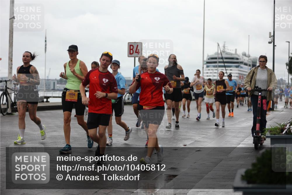 13.09.2026 - Kiel Lauf Andreas Tolksdorf http://msf.ph/oto/10405812 13.09.2026 11:07:29 Kiellinie 39, 1694, 4, 227, 1, 742 meine-sportfotos.de