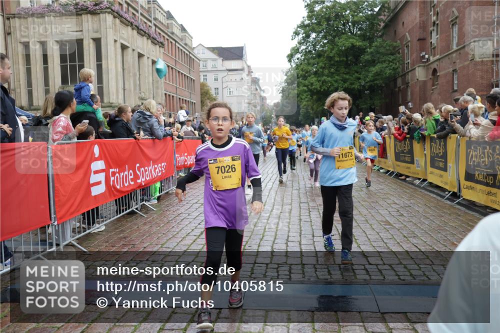 13.09.2026 - Kiel Lauf Yannick Fuchs http://msf.ph/oto/10405815 13.09.2026 08:57:54 Ziel 57, 1520, 2326, 2964, 3020, 3691, 4025, 4182, 4185, 5093, 5666, 5733, 5895, 6056, 7058, 7604, 8668, 8674, 8675, 8682, 8838, 9085, 9582, 9870, 9872, 10757, 10847, 10889, 11142, 11144, 11227, 11339, 11640, 11860, 12157, 160, 406, 689, 700, 1051, 1546, 1714, 1769, 2128, 2129, 2439, 3359, 3375, 3382, 4182, 4321, 4382, 4383, 4834, 5006, 5219, 5244, 5762, 5765, 5984, 6459, 7478, 7547, 7608, 7609, 7715, 9062, 9324, 9579, 10876, 10892, 11356, 734, 1462, 1791, 2908, 3567, 3891 meine-sportfotos.de
