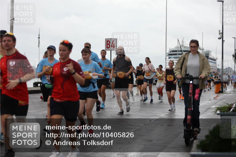 13.09.2026 - Kiel Lauf Andreas Tolksdorf http://msf.ph/oto/10405826 13.09.2026 11:07:30 Kiellinie 4, 905, 6227, 742 meine-sportfotos.de