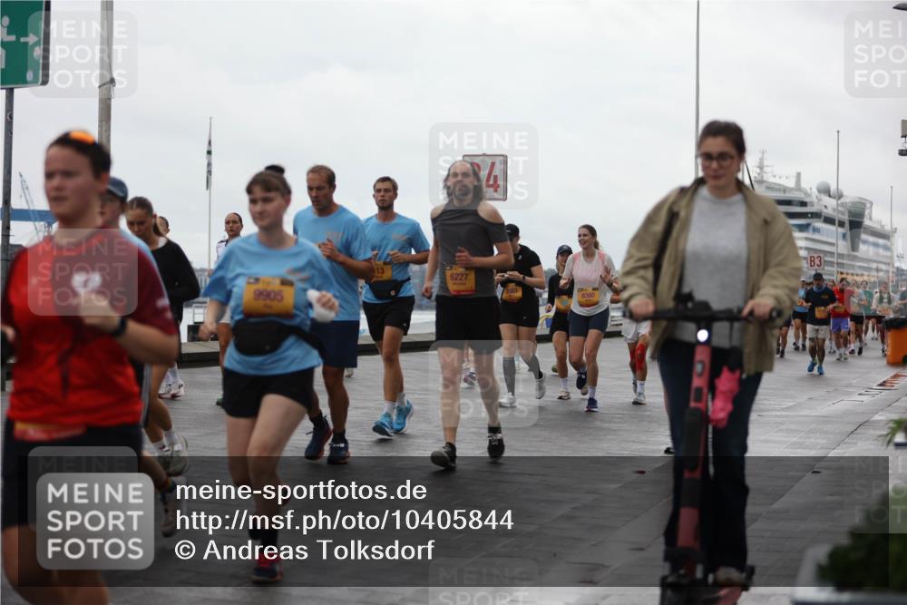 13.09.2026 - Kiel Lauf Andreas Tolksdorf http://msf.ph/oto/10405844 13.09.2026 11:07:31 Kiellinie 9905, 6227, 8363, 363, 8360, 3, 81 meine-sportfotos.de