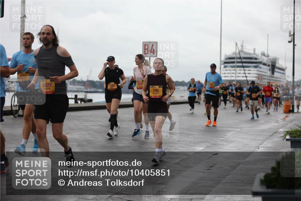13.09.2026 - Kiel Lauf Andreas Tolksdorf http://msf.ph/oto/10405851 13.09.2026 11:07:33 Kiellinie 39, 613, 39, 6227, 8363, 4, 8360, 742 meine-sportfotos.de