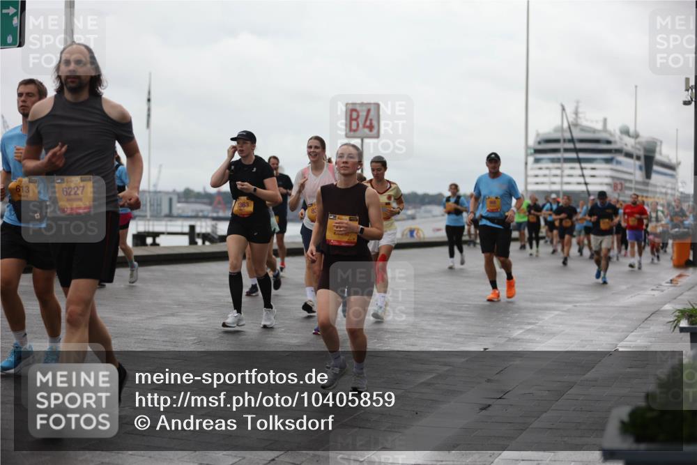 13.09.2026 - Kiel Lauf Andreas Tolksdorf http://msf.ph/oto/10405859 13.09.2026 11:07:33 Kiellinie 39, 613, 6227, 363, 83, 4, 439, 4 meine-sportfotos.de