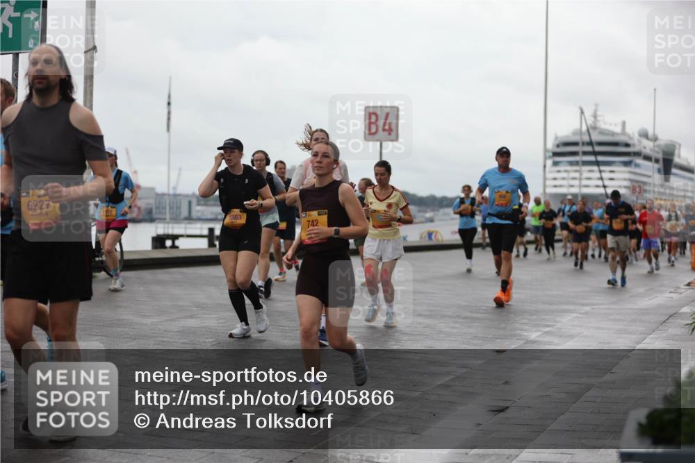 13.09.2026 - Kiel Lauf Andreas Tolksdorf http://msf.ph/oto/10405866 13.09.2026 11:07:33 Kiellinie 6227, 363, 742, 4 meine-sportfotos.de