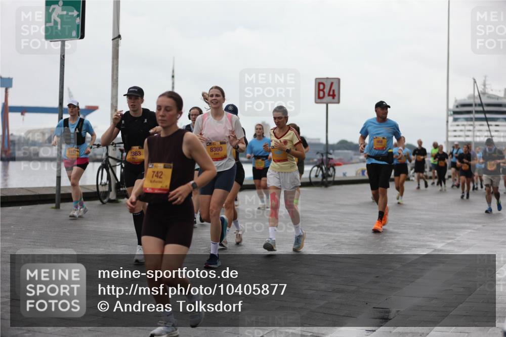 13.09.2026 - Kiel Lauf Andreas Tolksdorf http://msf.ph/oto/10405877 13.09.2026 11:07:34 Kiellinie 1172, 8363, 742, 39, 8360, 4 meine-sportfotos.de