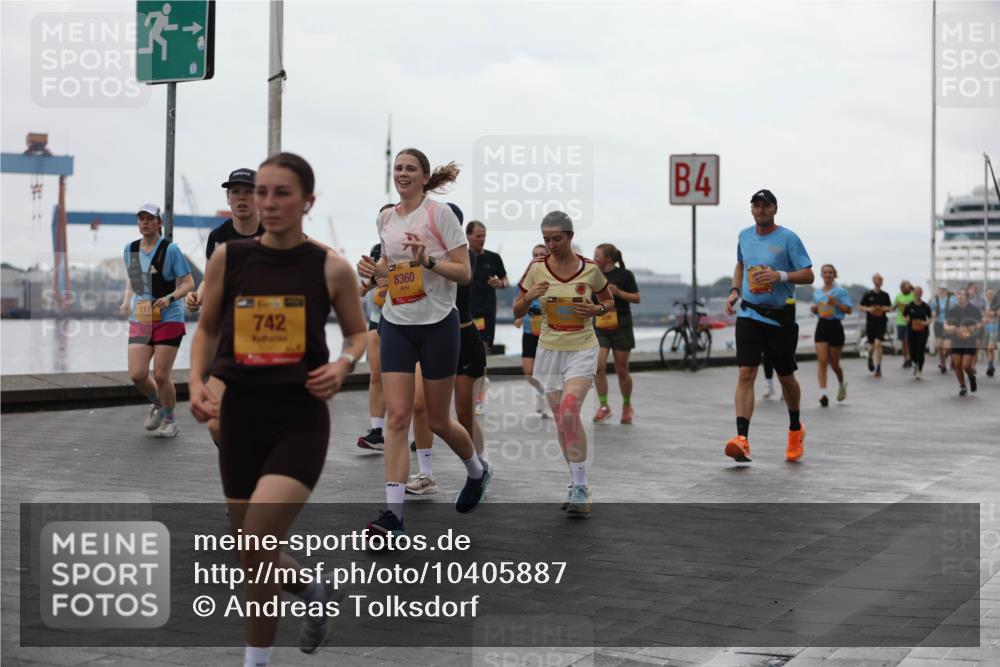 13.09.2026 - Kiel Lauf Andreas Tolksdorf http://msf.ph/oto/10405887 13.09.2026 11:07:34 Kiellinie 3, 742, 8360, 4 meine-sportfotos.de