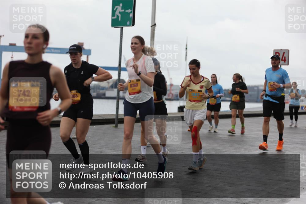 13.09.2026 - Kiel Lauf Andreas Tolksdorf http://msf.ph/oto/10405908 13.09.2026 11:07:35 Kiellinie 742, 8360, 363, 1, 39, 847, 334, 84 meine-sportfotos.de