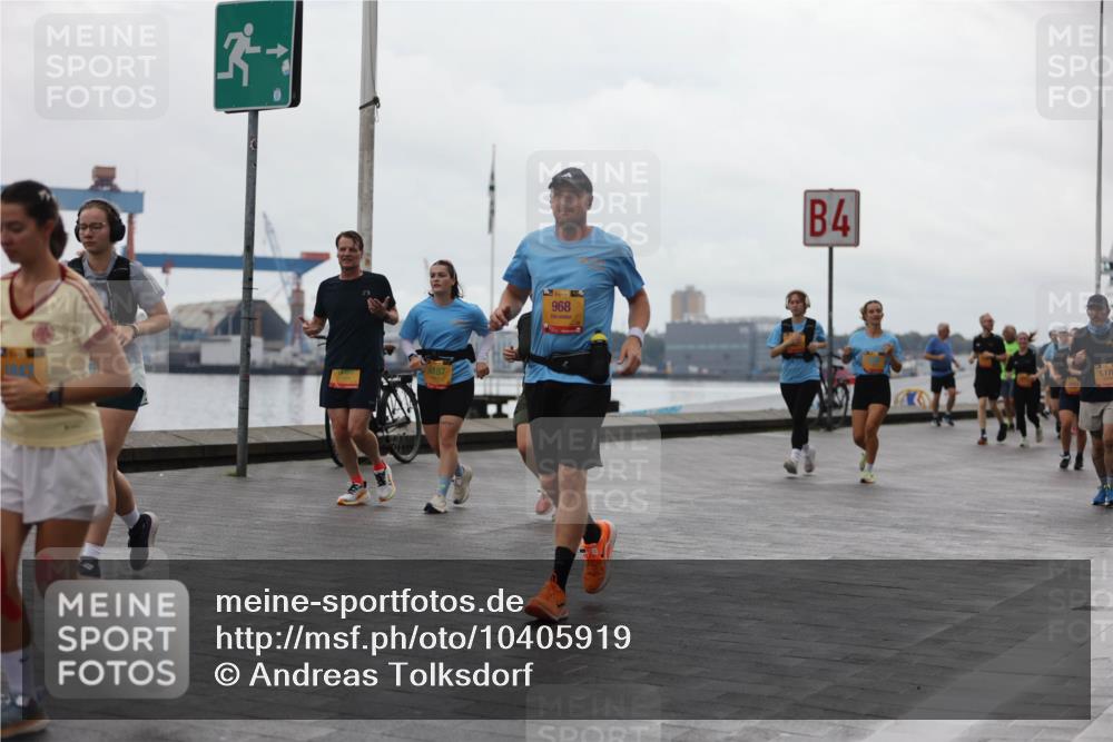 13.09.2026 - Kiel Lauf Andreas Tolksdorf http://msf.ph/oto/10405919 13.09.2026 11:07:36 Kiellinie 6187, 968, 4, 5170 meine-sportfotos.de