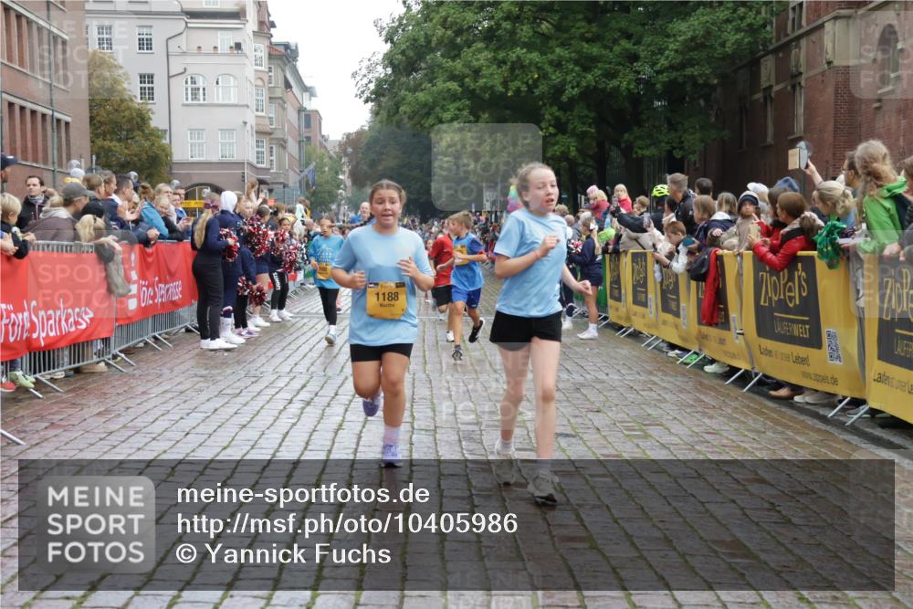 13.09.2026 - Kiel Lauf Yannick Fuchs http://msf.ph/oto/10405986 13.09.2026 08:58:12 Ziel 734, 1462, 2710, 2908, 3145, 3150, 3492, 3567, 4491, 4550, 4995, 4999, 5005, 6246, 6350, 6428, 6588, 6984, 7026, 7031, 7574, 7576, 7812, 9097, 9372, 9490, 9585, 9622, 9701, 10350, 10427, 10566, 10890, 10899, 11077, 11638, 11673, 12216, 12357, 57, 689, 1051, 1520, 1714, 1791, 2326, 2439, 2964, 3020, 3359, 3375, 3691, 3891, 4025, 4182, 4185, 4321, 4382, 4383, 5093, 5219, 5244, 5666, 5733, 5762, 5765, 5895, 6056, 6984, 7058, 7547, 7604, 7608, 7609, 8668, 8674, 8675, 9324 meine-sportfotos.de