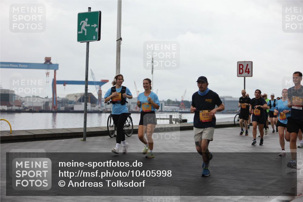 13.09.2026 - Kiel Lauf Andreas Tolksdorf http://msf.ph/oto/10405998 13.09.2026 11:07:40 Kiellinie 3, 4, 51704, 3983, 939, 440 meine-sportfotos.de