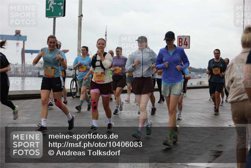 13.09.2026 - Kiel Lauf Andreas Tolksdorf http://msf.ph/oto/10406083 13.09.2026 11:07:47 Kiellinie 39, 7835, 992, 9902, 9754, 4, 3597 meine-sportfotos.de
