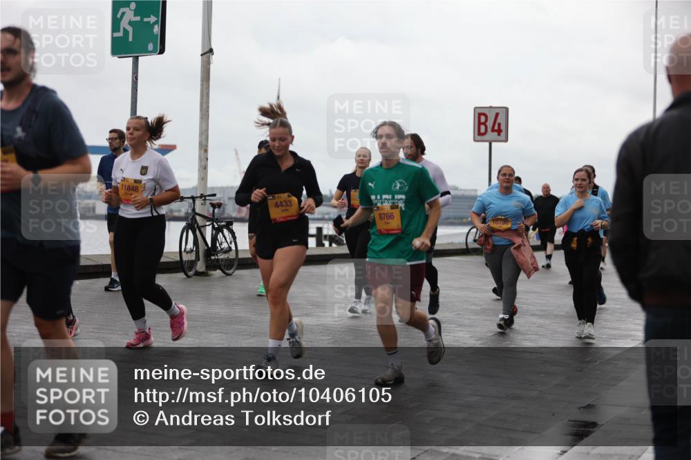 13.09.2026 - Kiel Lauf Andreas Tolksdorf http://msf.ph/oto/10406105 13.09.2026 11:07:52 Kiellinie 11848, 4433, 8766, 4, 10796 meine-sportfotos.de
