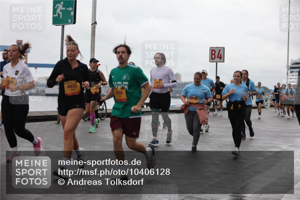 13.09.2026 - Kiel Lauf Andreas Tolksdorf http://msf.ph/oto/10406128 13.09.2026 11:07:52 Kiellinie 11848, 4433, 12153, 8766, 1366, 10796, 4 meine-sportfotos.de