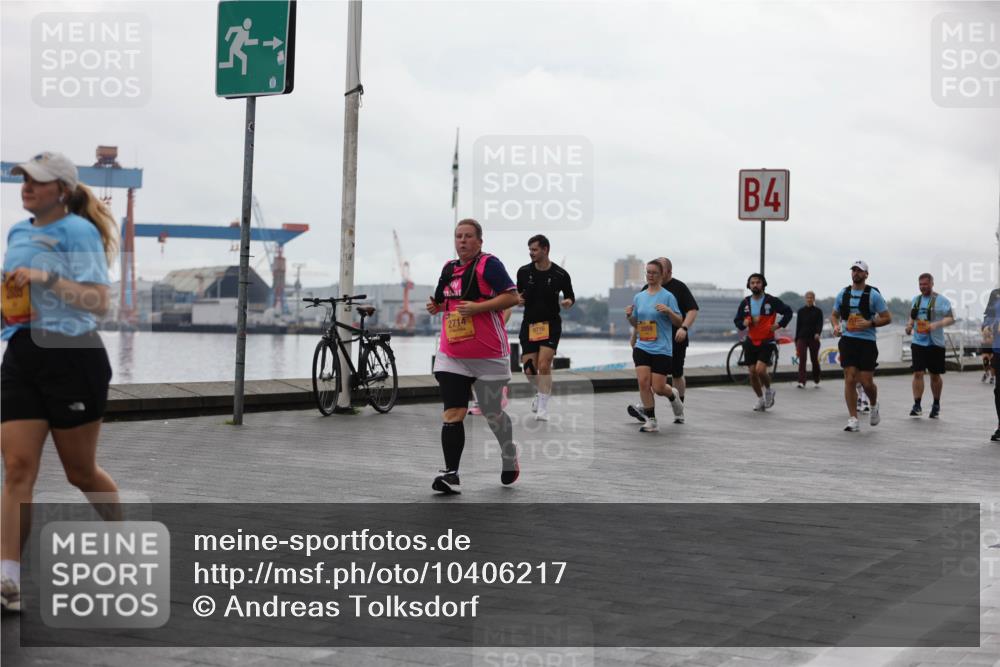 13.09.2026 - Kiel Lauf Andreas Tolksdorf http://msf.ph/oto/10406217 13.09.2026 11:07:57 Kiellinie 2714, 9716, 4 meine-sportfotos.de