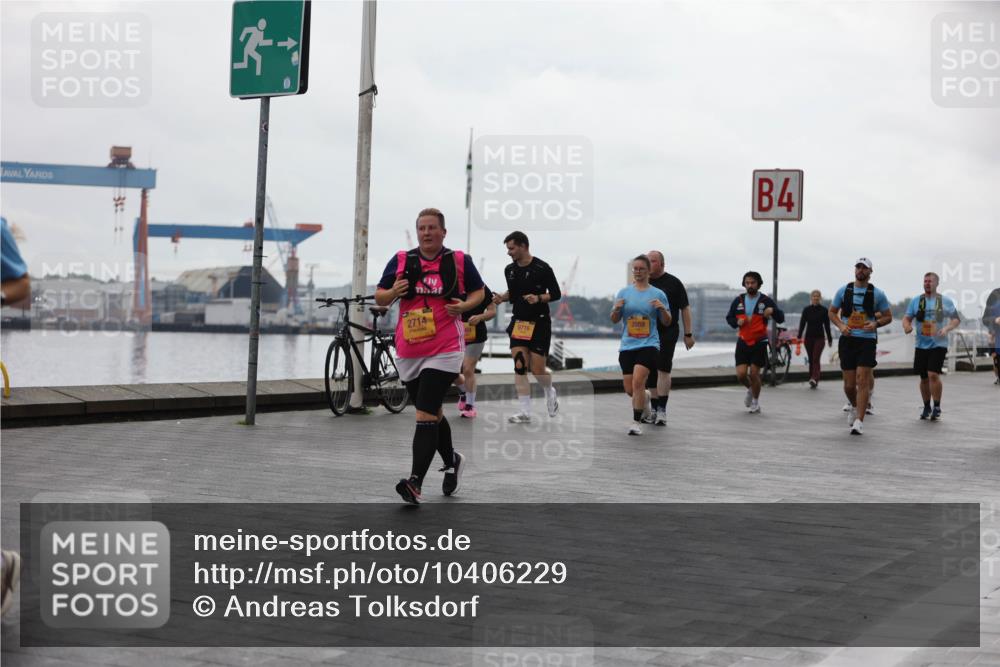 13.09.2026 - Kiel Lauf Andreas Tolksdorf http://msf.ph/oto/10406229 13.09.2026 11:07:57 Kiellinie 2714, 9716, 3959, 4 meine-sportfotos.de