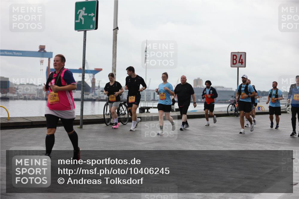 13.09.2026 - Kiel Lauf Andreas Tolksdorf http://msf.ph/oto/10406245 13.09.2026 11:07:58 Kiellinie 31, 2714, 9716, 3959, 4, 2727 meine-sportfotos.de