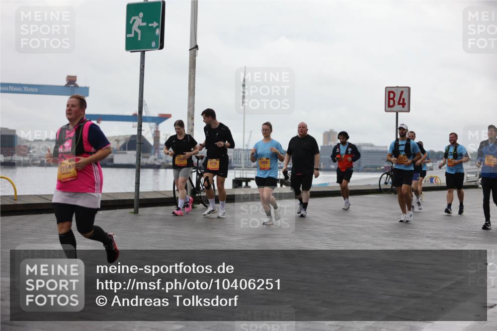 13.09.2026 - Kiel Lauf Andreas Tolksdorf http://msf.ph/oto/10406251 13.09.2026 11:07:58 Kiellinie 2714, 9716, 3959, 4, 2727 meine-sportfotos.de