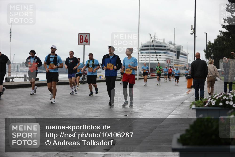 13.09.2026 - Kiel Lauf Andreas Tolksdorf http://msf.ph/oto/10406287 13.09.2026 11:08:00 Kiellinie 2571, 4, 2727, 11553, 3 meine-sportfotos.de