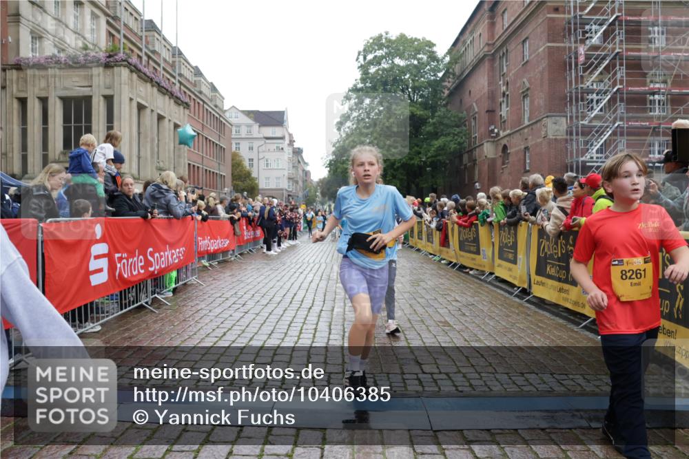 13.09.2026 - Kiel Lauf Yannick Fuchs http://msf.ph/oto/10406385 13.09.2026 08:58:51 Ziel 27, 339, 1119, 1348, 3242, 5201, 6151, 6573, 6896, 7223, 7407, 9773, 10211, 10292, 10821, 11252, 11386, 11924, 12517, 515, 1158, 1188, 1382, 2100, 3145, 3150, 3217, 3492, 3686, 4115, 4546, 4622, 4965, 5092, 5200, 5536, 5537, 5908, 6588, 7018, 7022, 8067, 8354, 9620, 9701, 9852, 10242, 10890, 10925, 11077, 11430, 11783, 12297, 118, 512, 1848, 2725, 3543, 3666, 4026, 5106, 5629, 6883, 7028, 7739, 7916, 8261, 8944, 9215, 734, 2710, 3145, 3150, 3492, 4546 meine-sportfotos.de