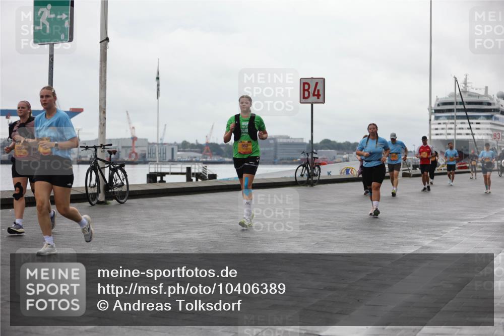 13.09.2026 - Kiel Lauf Andreas Tolksdorf http://msf.ph/oto/10406389 13.09.2026 11:08:13 Kiellinie 6356, 3, 962, 4, 3 meine-sportfotos.de