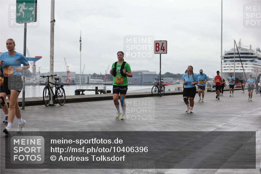 13.09.2026 - Kiel Lauf Andreas Tolksdorf http://msf.ph/oto/10406396 13.09.2026 11:08:13 Kiellinie 56, 11950, 962, 4, 3 meine-sportfotos.de